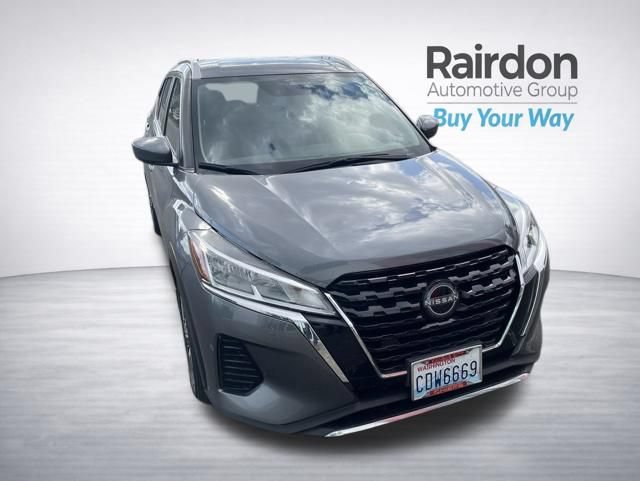 Used 2022 Nissan Kicks SV