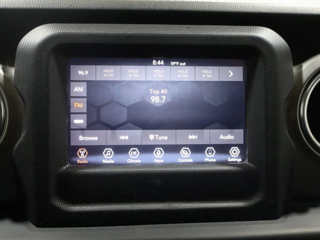 Used 2021 Jeep Wrangler Unlimited Sahara image 29