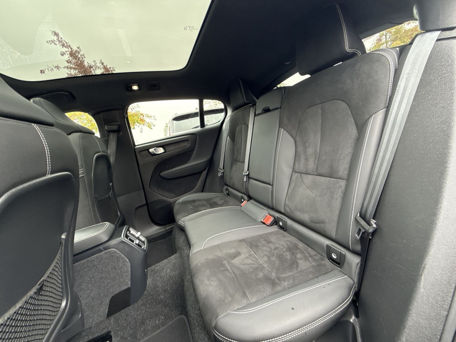 Used 2023 Volvo C40 P8 Recharge Plus AWD/4WD image 25