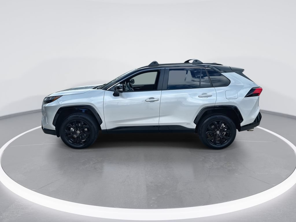 Used 2025 Toyota RAV4 XSE AWD/4WD image 5
