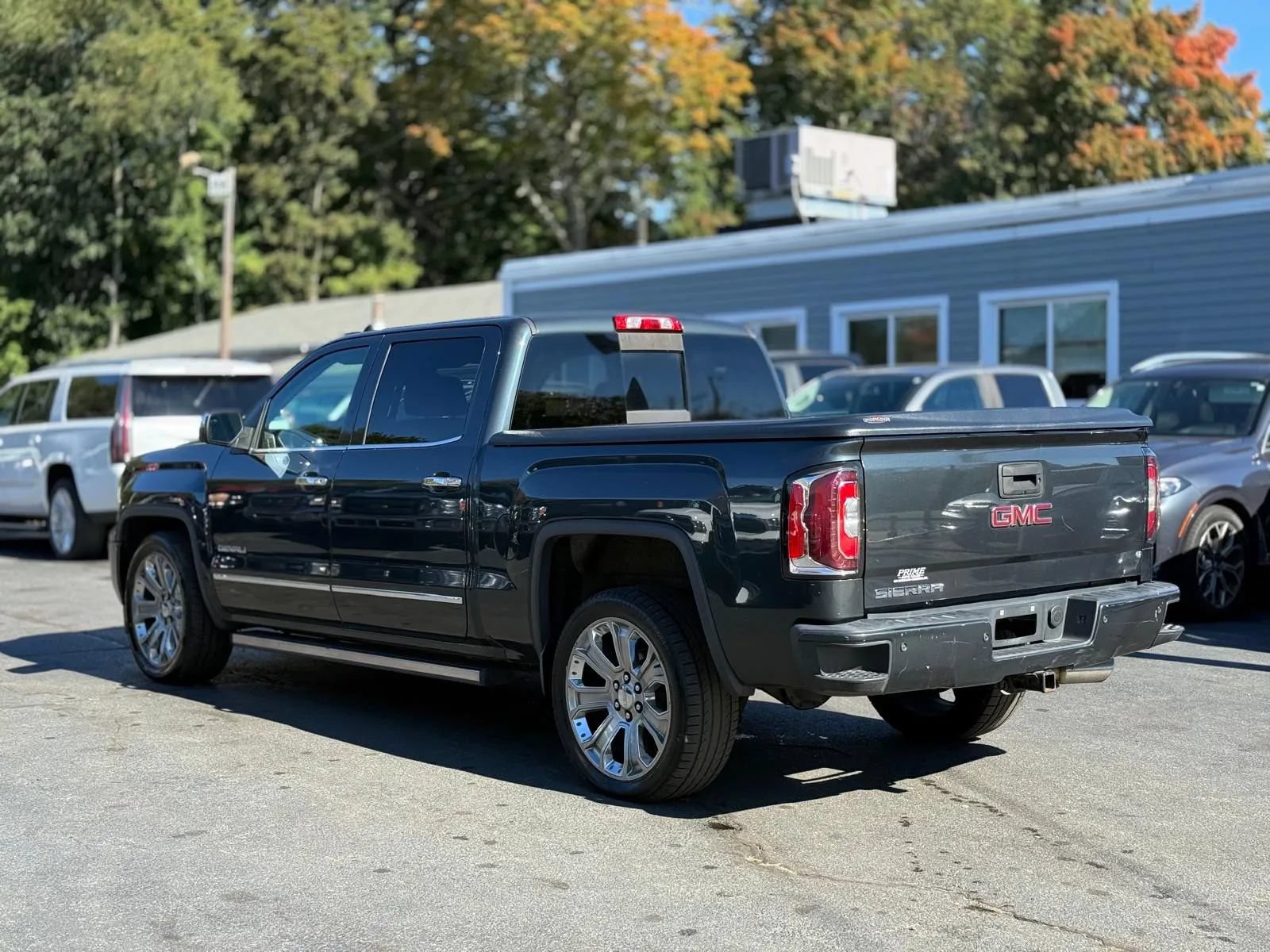 Used 2017 GMC Sierra 1500 Denali w/ Denali Ultimate Package AWD/4WD image 7