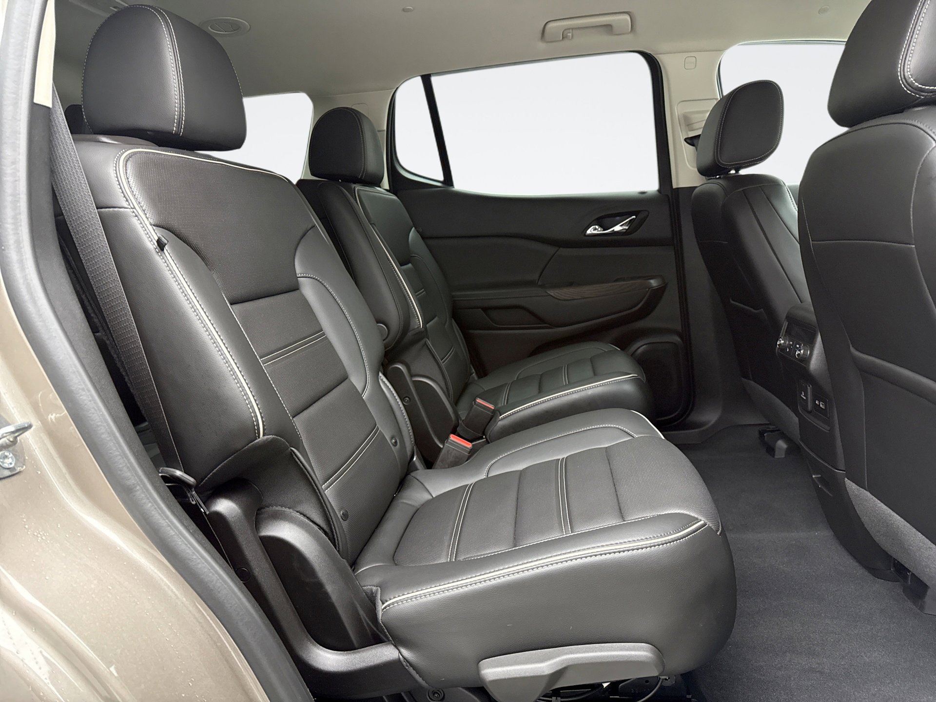 Used 2023 GMC Acadia Denali w/ Denali Technology Package image 20