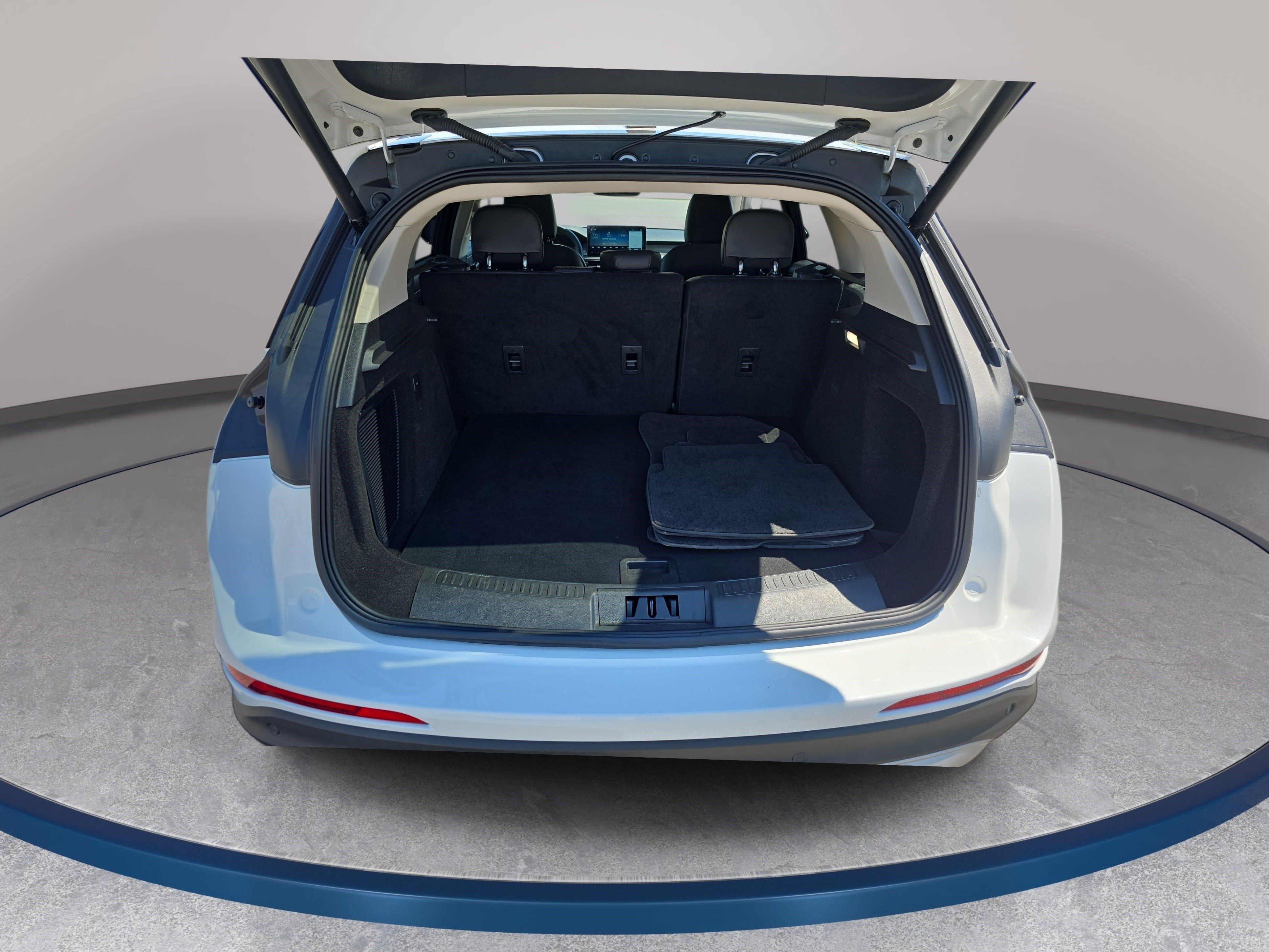 Certified 2024 Lincoln Corsair AWD image 6