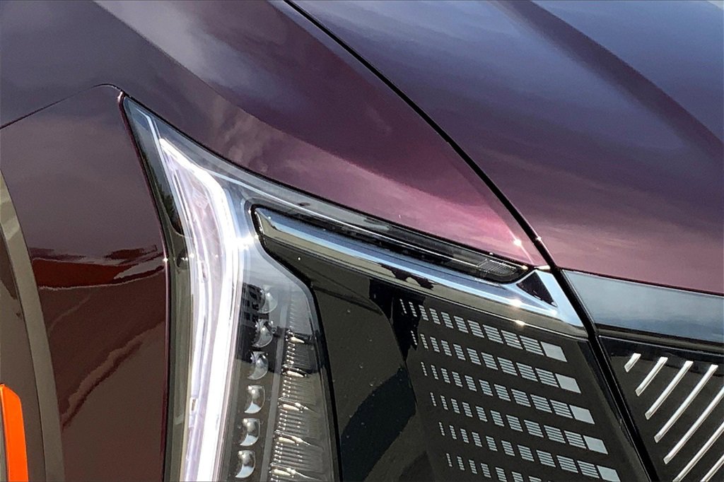 New 2025 Cadillac Escalade IQ Sport 2 w/ LPO, ONYX Package image 14