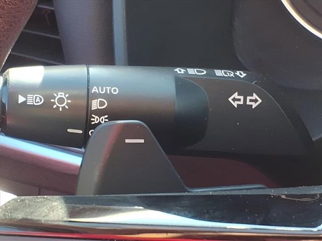 Used 2023 Nissan Rogue SV image 13