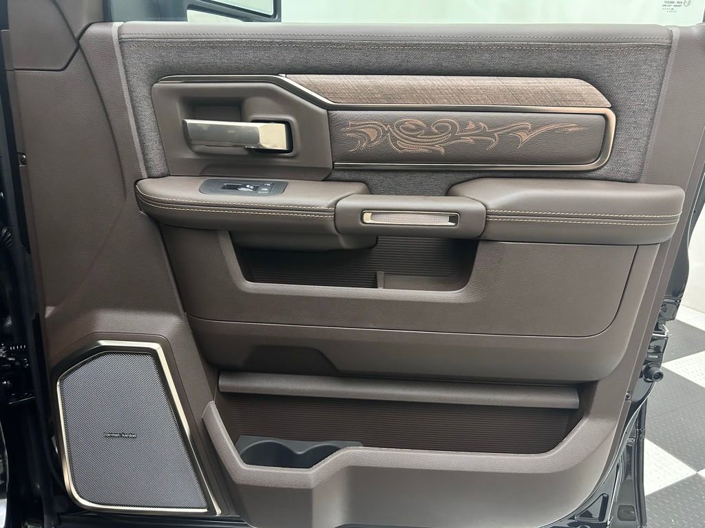 New 2026 RAM 2500 Limited image 17