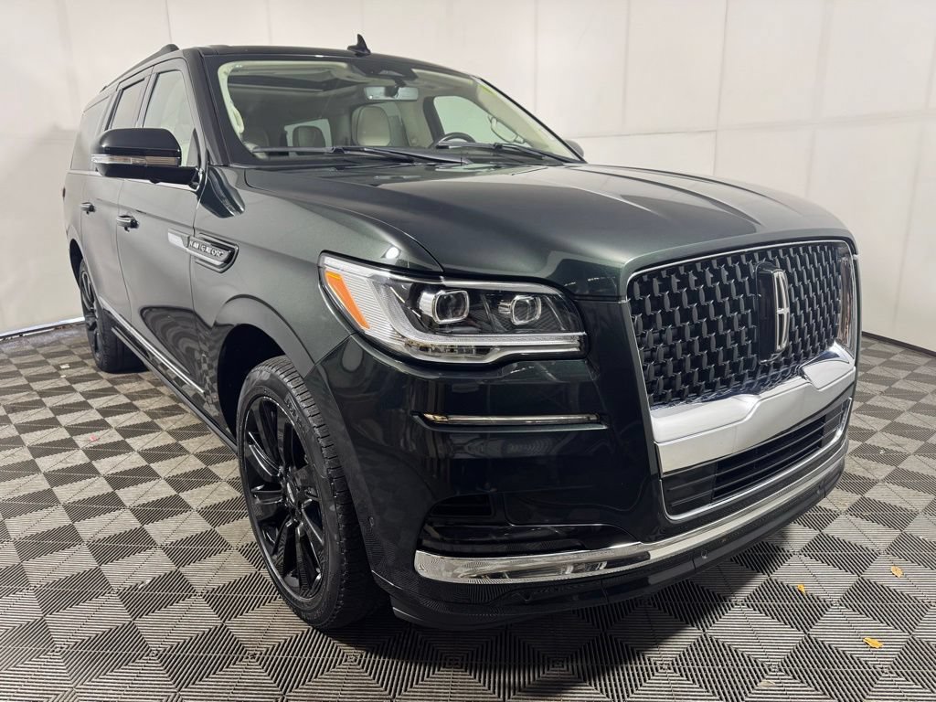 Certified 2023 Lincoln Navigator L Black Label AWD/4WD image 7