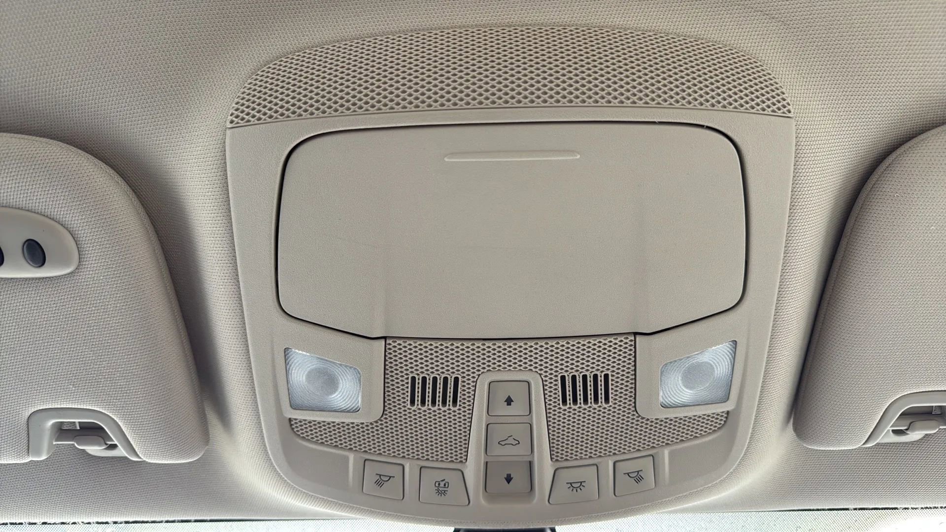 Used 2018 Ford Fusion Energi Titanium image 21