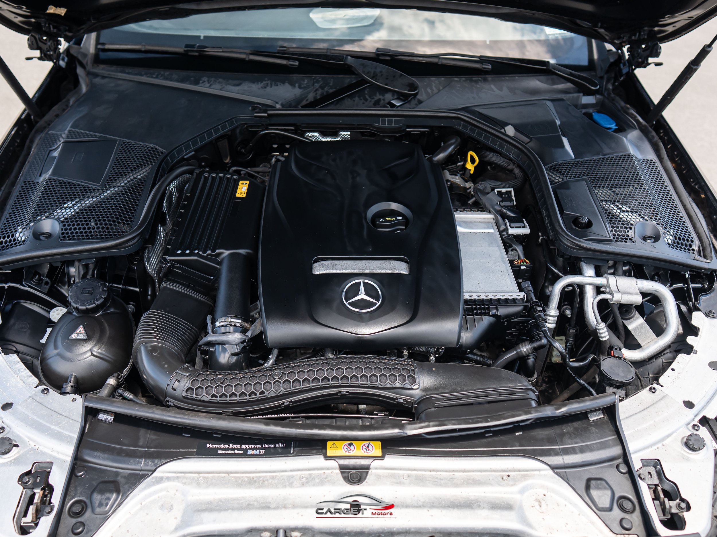 Used 2018 Mercedes-Benz C 300 4MATIC Cabriolet image 40