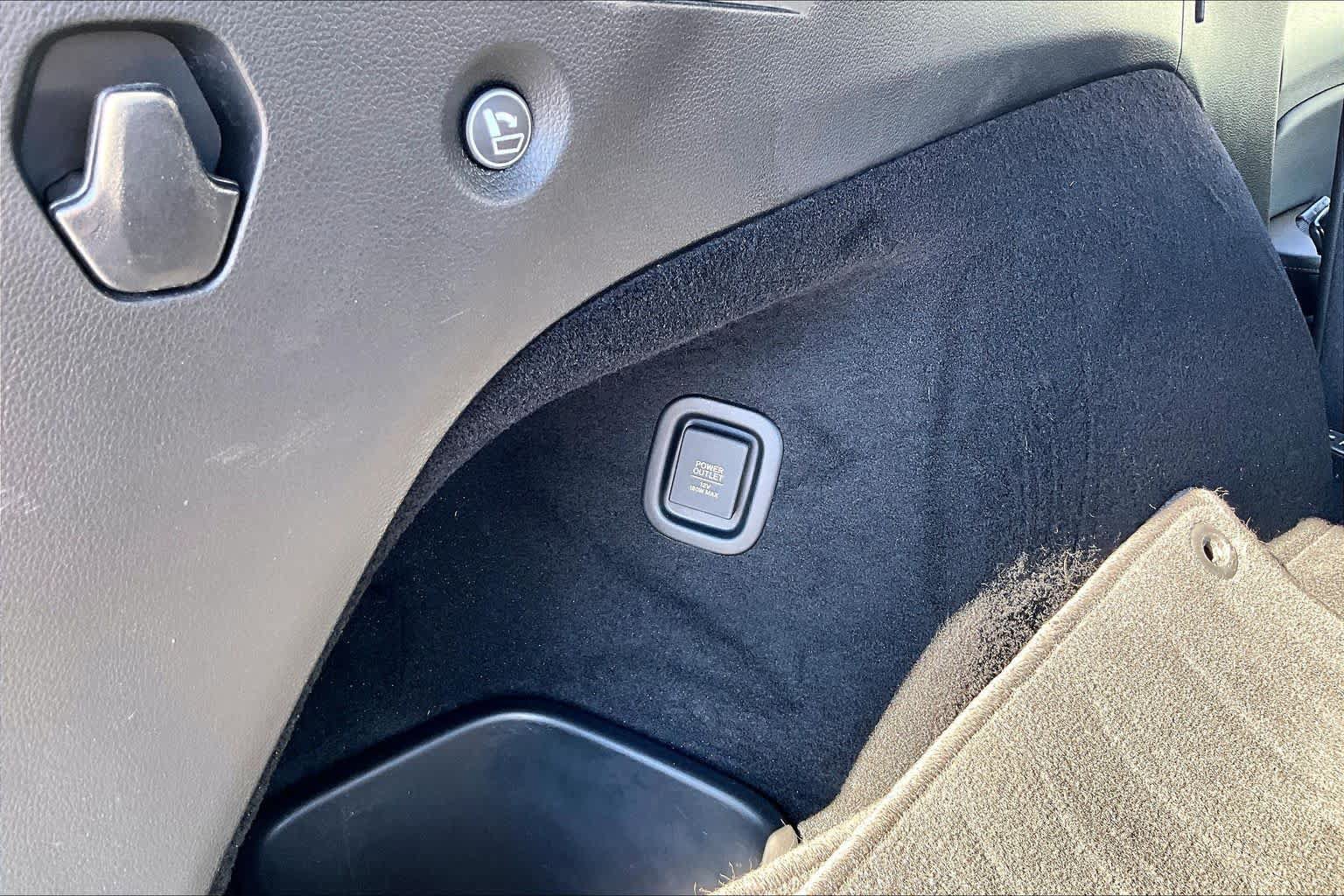 Used 2023 Honda Passport EX-L image 32