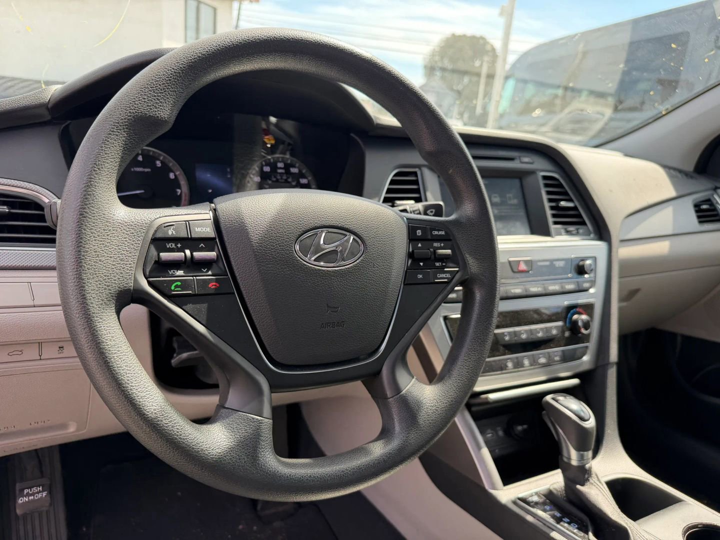 Used 2017 Hyundai Sonata ECO image 9