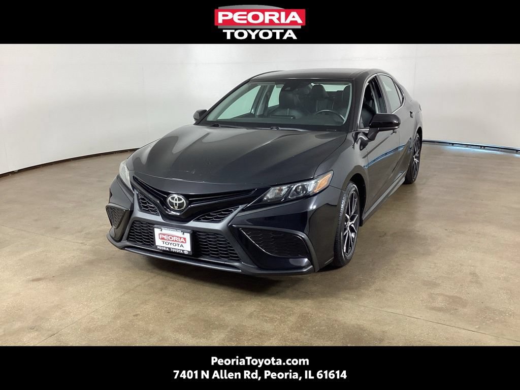 Used 2021 Toyota Camry SE FWD image 1