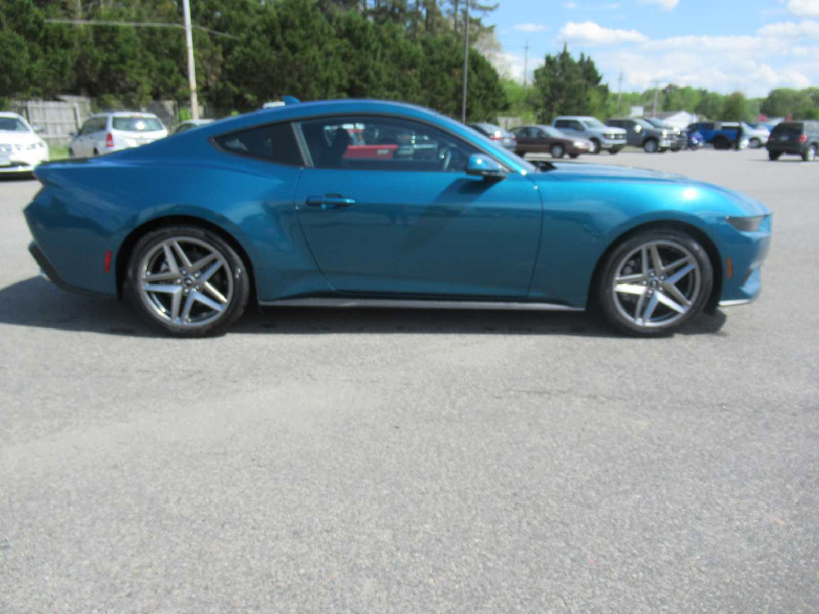 Used 2026 Ford Mustang Coupe RWD image 4