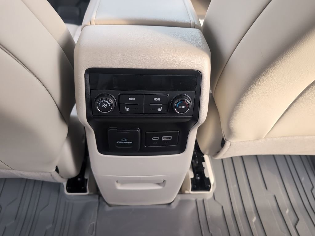 Used 2023 GMC Acadia Denali w/ Denali Ultimate Package image 21