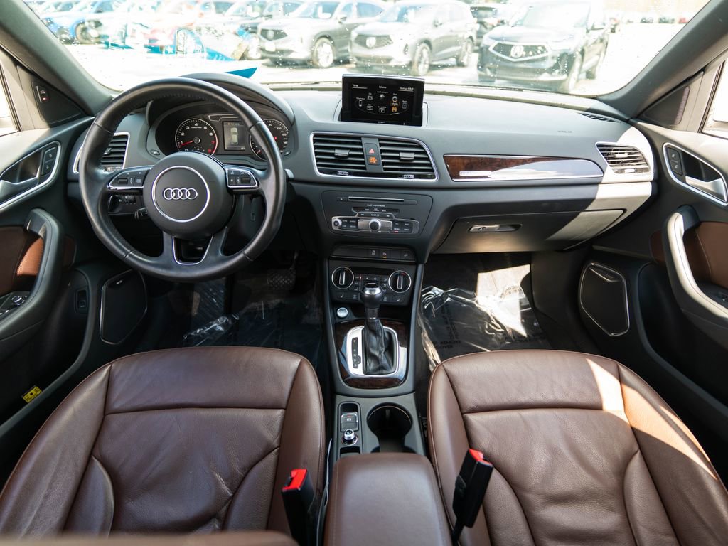 Used 2018 Audi Q3 2.0T Premium Plus AWD/4WD image 17