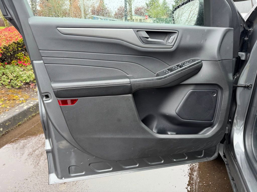 Used 2024 Ford Escape Active image 11