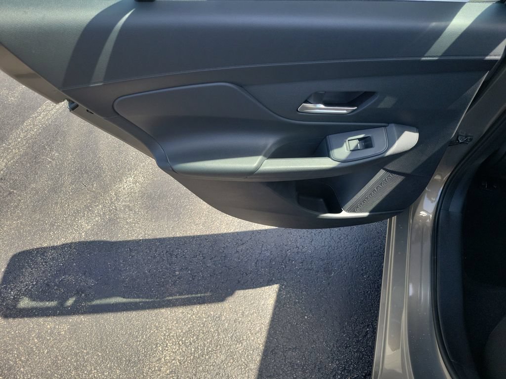 New 2026 Nissan Sentra SV w/ SV Convenience Package FWD image 16