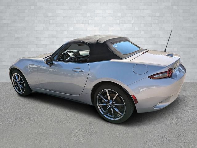 Used 2023 MAZDA MX-5 Miata Grand Touring w/ Weather Package image 9