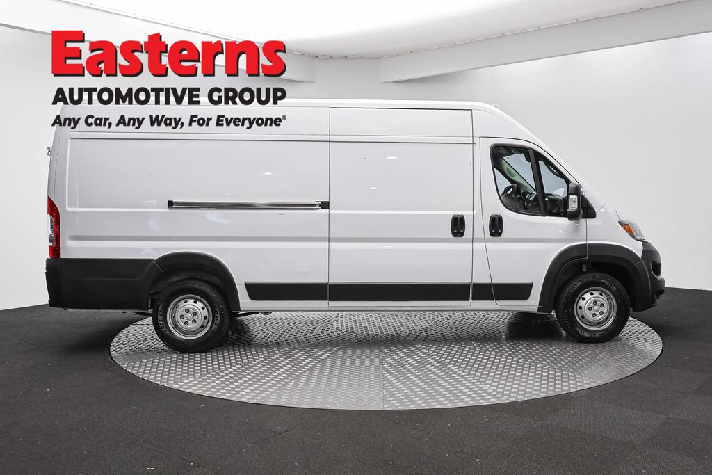 Used 2023 RAM ProMaster 3500 FWD image 4