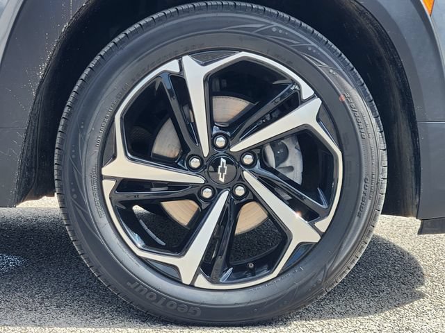 Used 2022 Chevrolet TrailBlazer RS w/ Technology Package FWD image 11