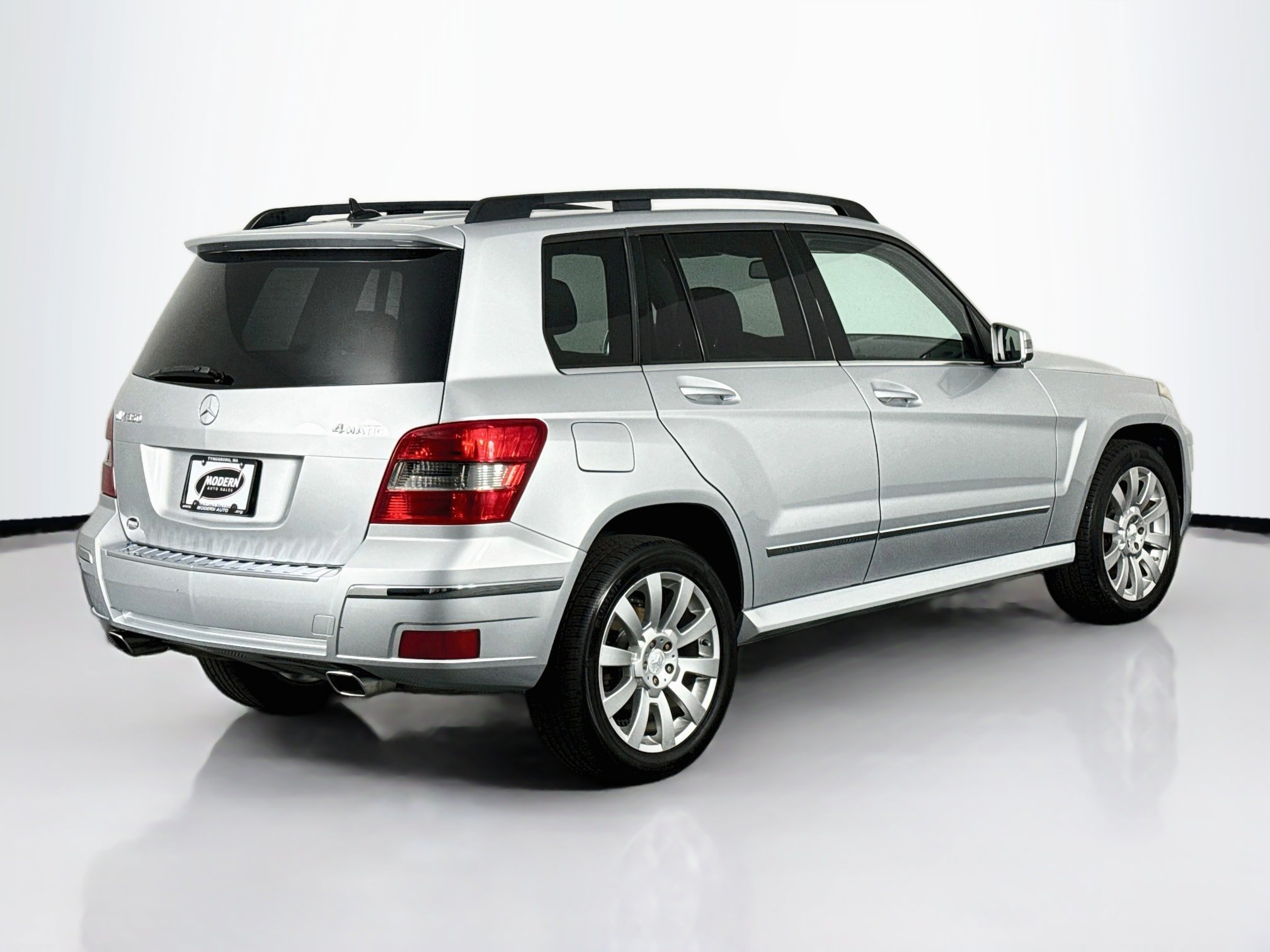 Used 2010 Mercedes-Benz GLK 350 4MATIC image 15