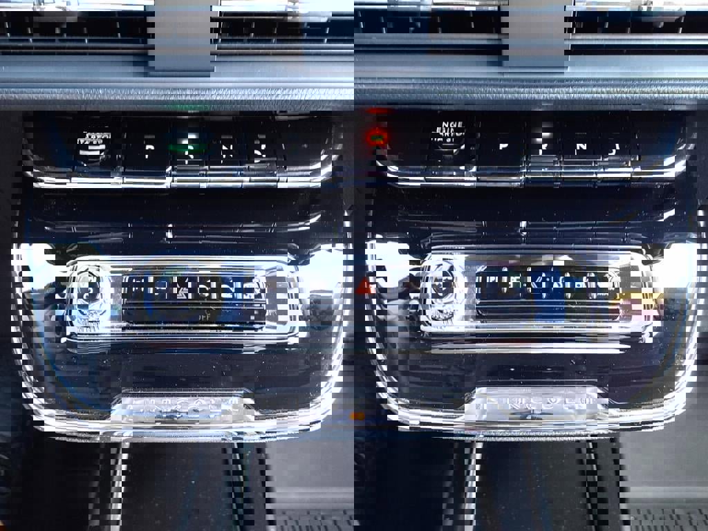 Used 2023 Lincoln Corsair Reserve w/ Equipment Group 202A image 43