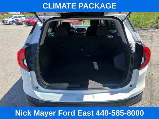 Used 2024 GMC Terrain SLE AWD/4WD image 21