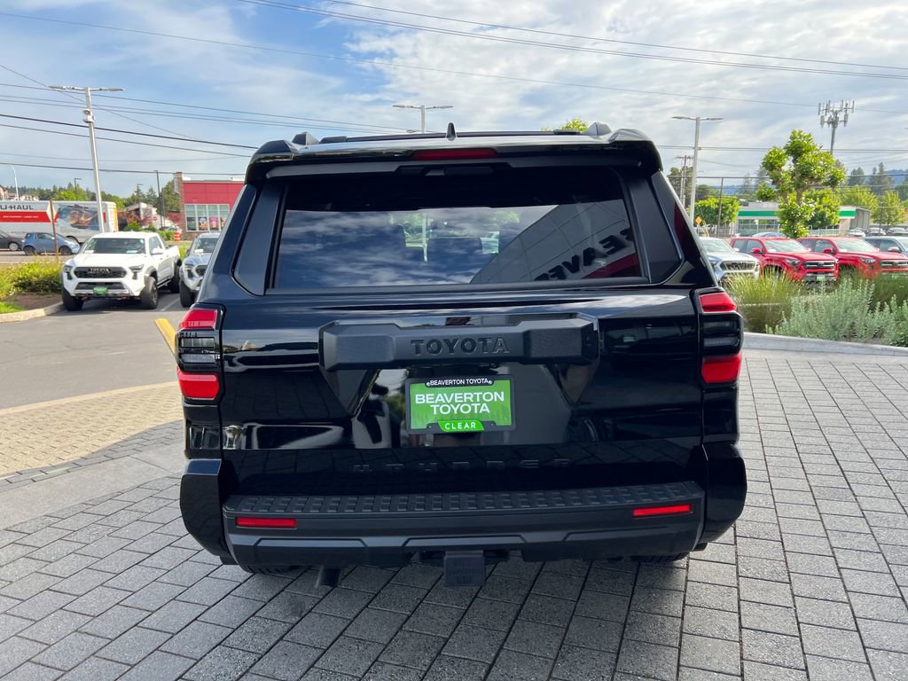 New 2026 Toyota 4Runner SR5 RWD image 4