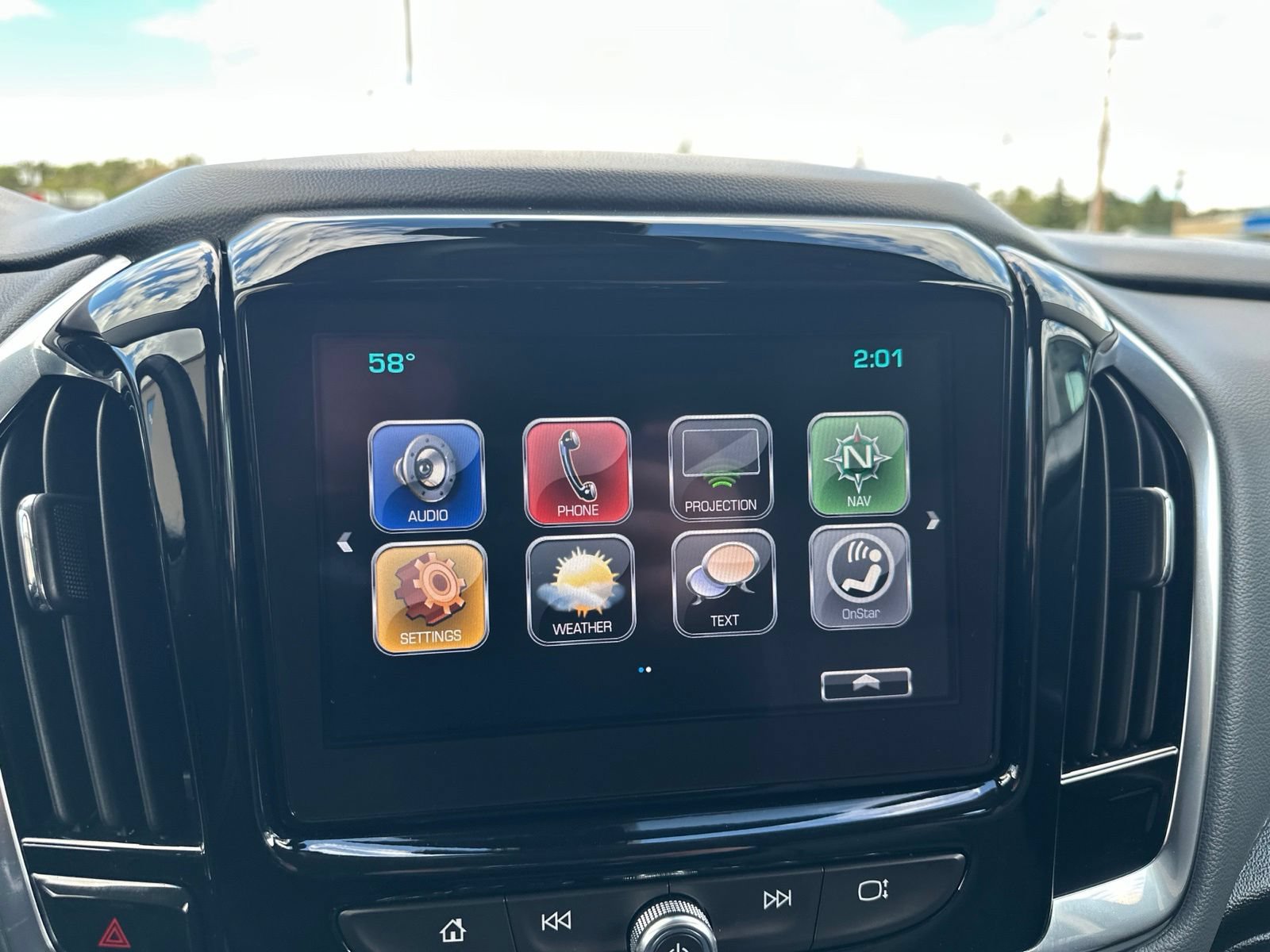 Used 2018 Chevrolet Traverse Premier AWD/4WD image 53