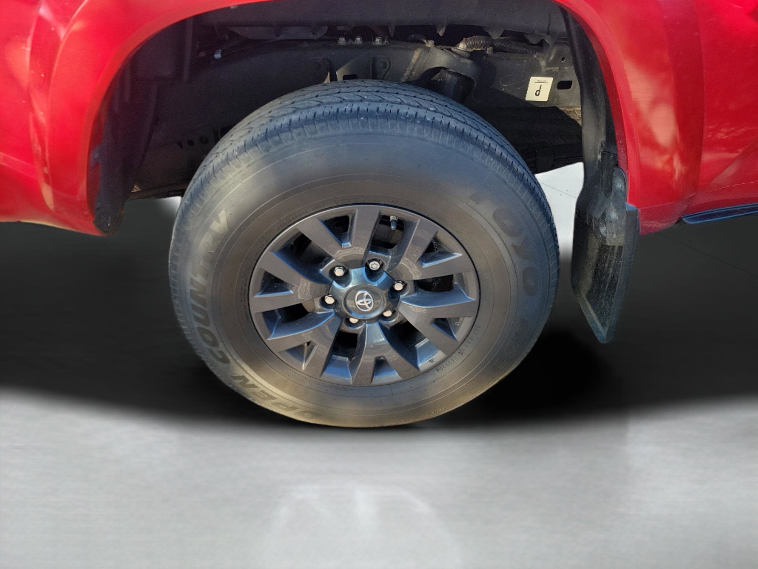 Used 2021 Toyota Tacoma SR5 RWD image 23