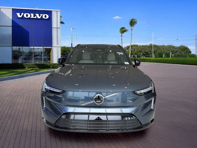New 2026 Volvo EX90 Plus RWD image 2