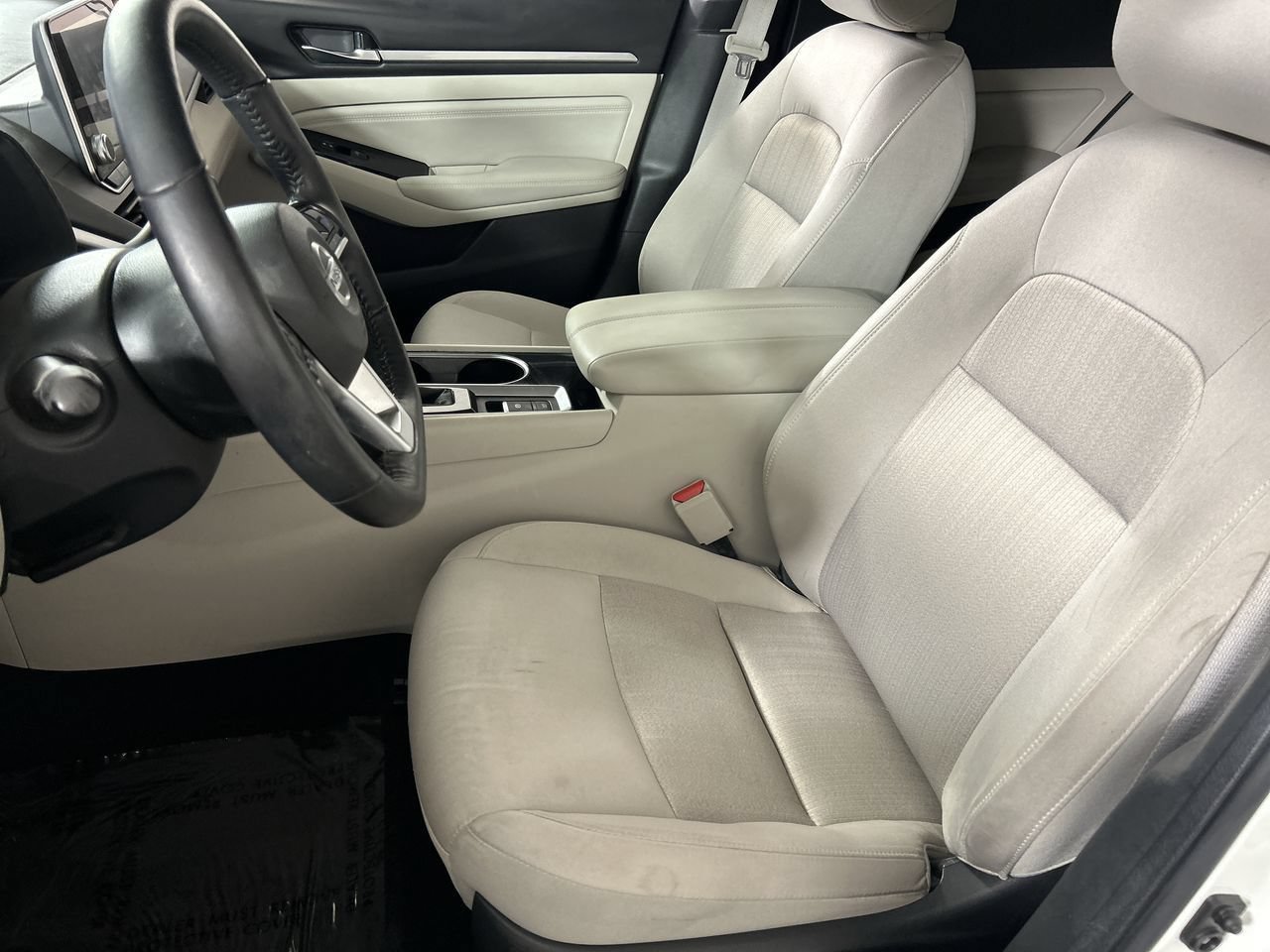 Used 2020 Nissan Altima 2.5 SV FWD image 21