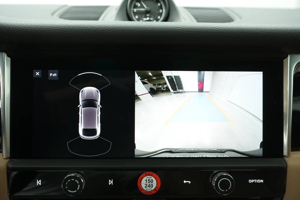 New 2026 Porsche Macan AWD/4WD image 19