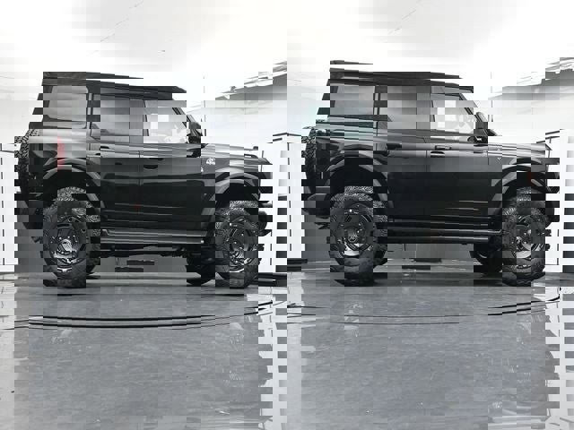 New 2025 Ford Bronco Outer Banks w/ Sasquatch Package AWD/4WD image 36