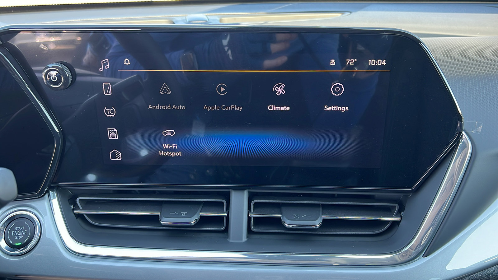 New 2026 Chevrolet Trax LT w/ Sunroof Package image 22