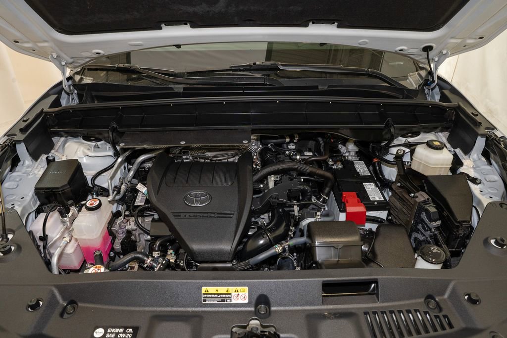 Used 2024 Toyota Highlander XLE image 22