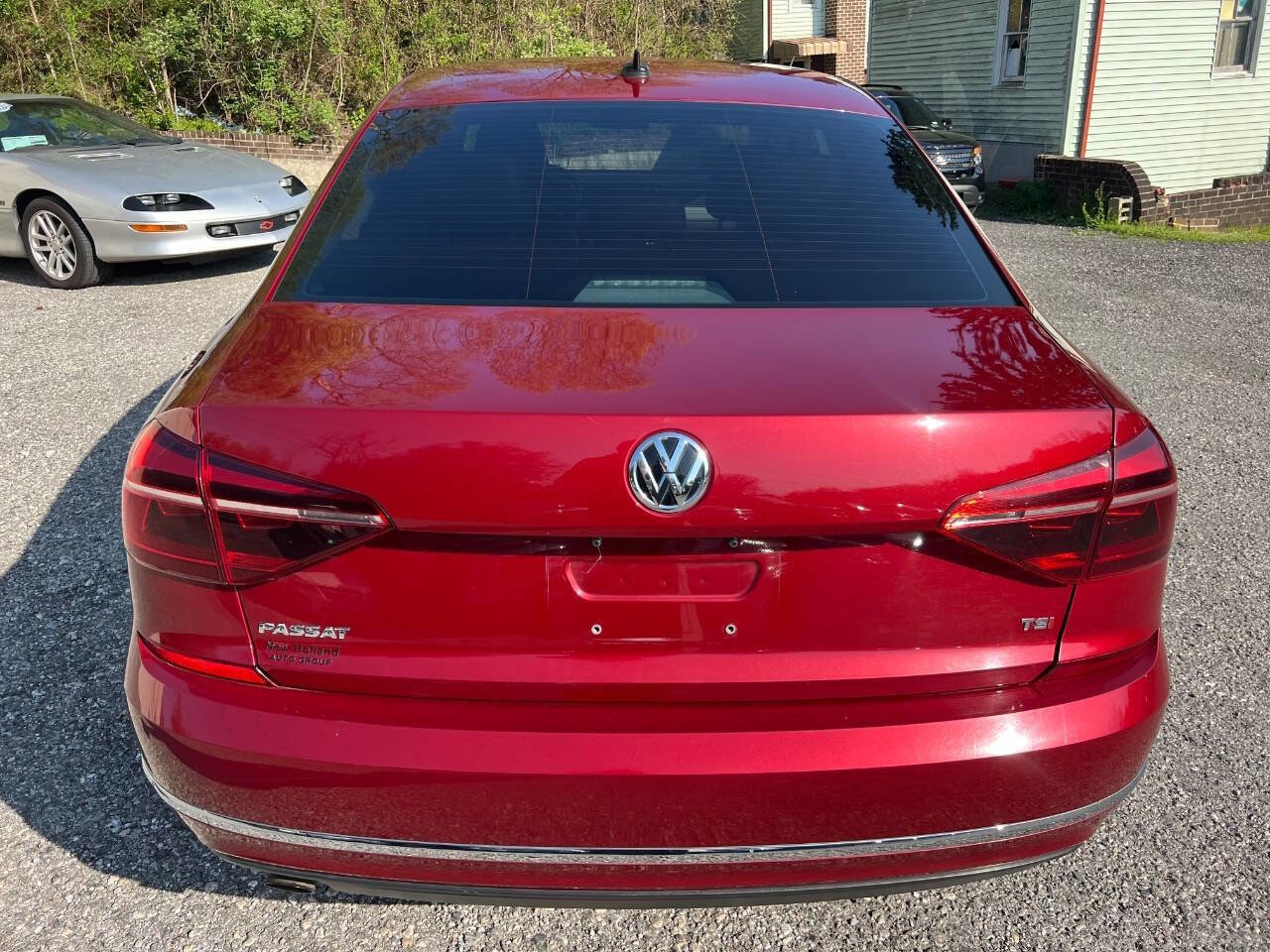 Used 2019 Volkswagen Passat 2.0T Wolfsburg w/ Wheels & Sunroof Package FWD image 11