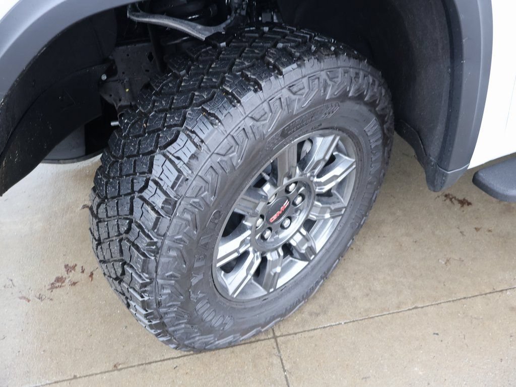 New 2025 GMC Sierra 1500 AT4X AWD/4WD image 49