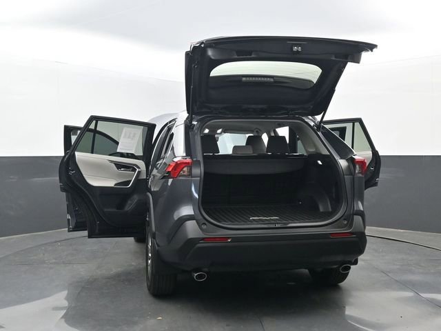 Used 2025 Toyota RAV4 XLE image 36