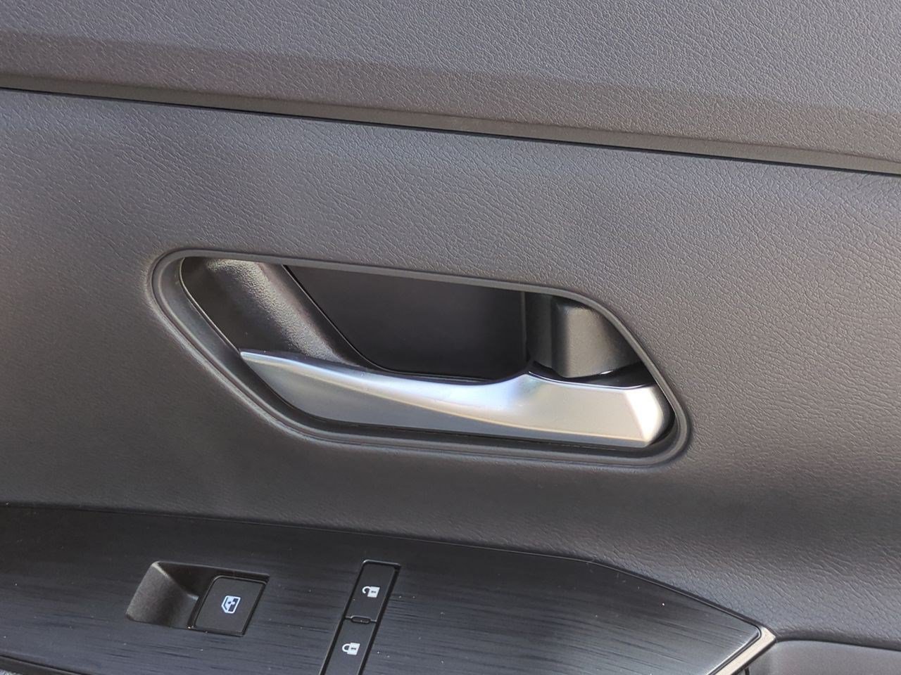New 2026 Nissan Kicks SV FWD image 36