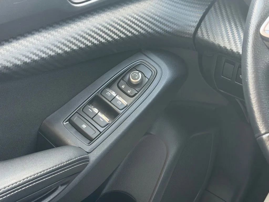 Used 2023 Subaru Ascent Premium AWD/4WD image 13