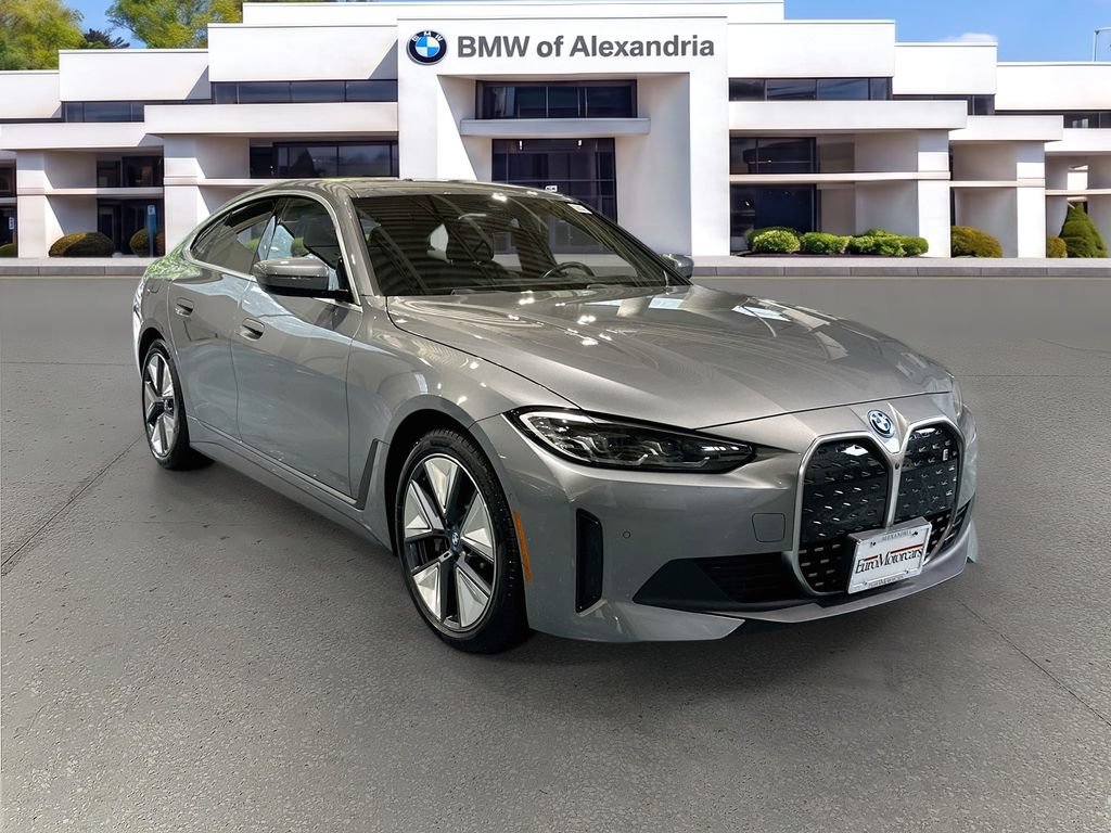 Used 2024 BMW i4 eDrive35 w/ Premium Package RWD image 3