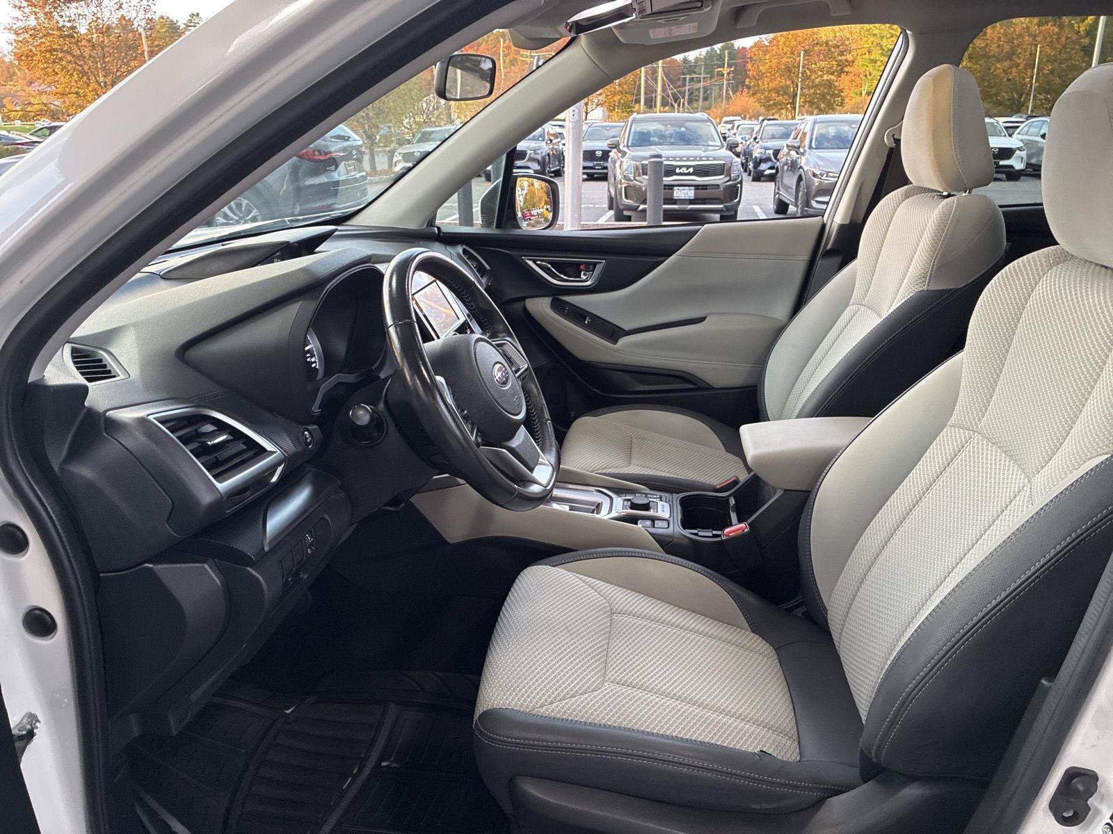 Used 2019 Subaru Forester Premium AWD/4WD image 10