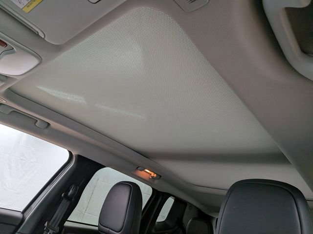 Used 2020 Jeep Renegade Limited w/ Advanced Technology Group image 14