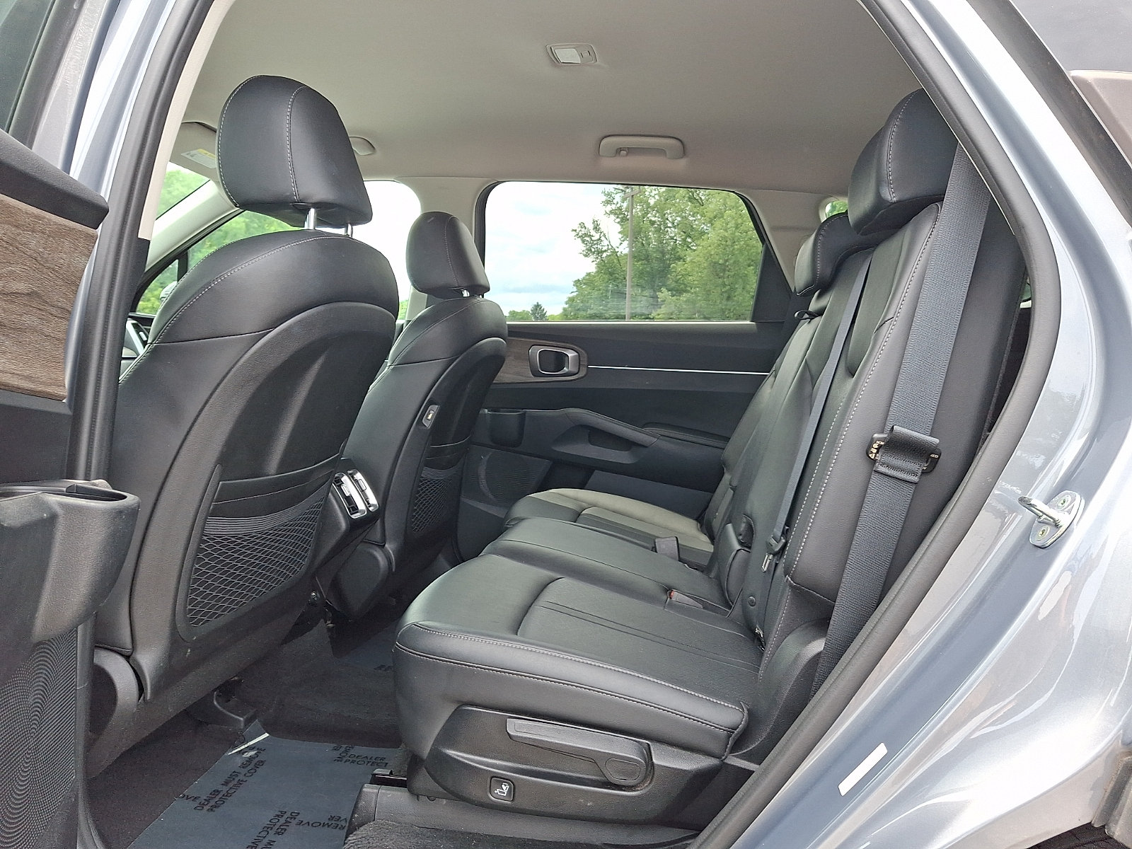 Used 2022 Kia Sorento S AWD/4WD image 10