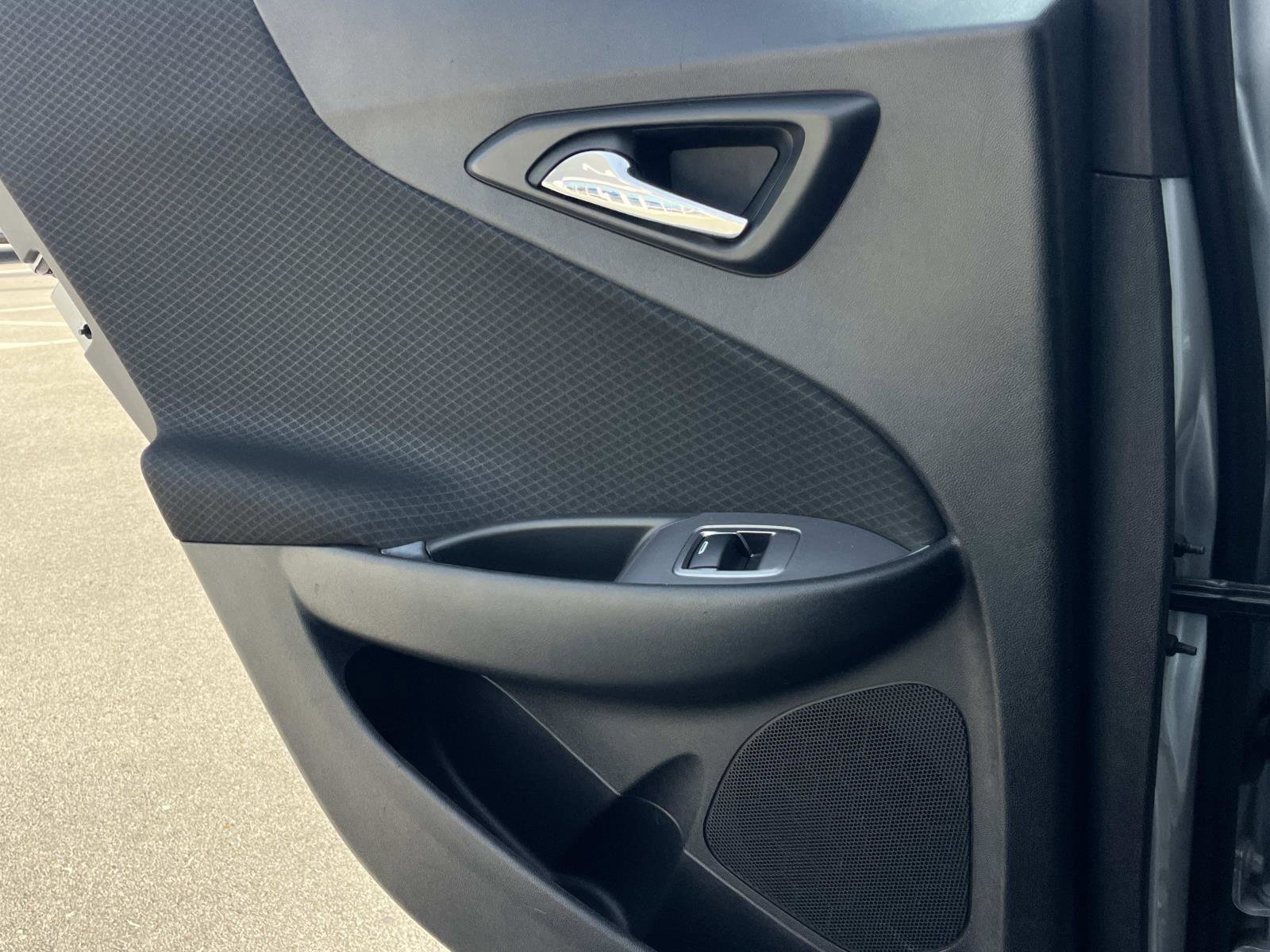 Used 2021 Chevrolet Malibu LT FWD image 17