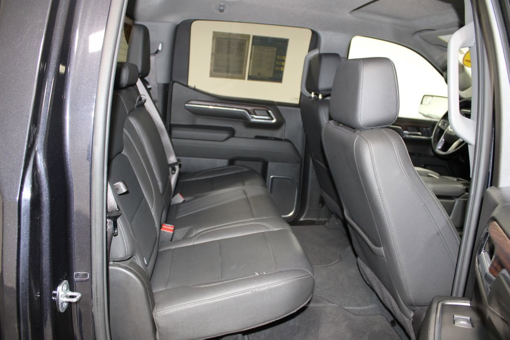 Used 2024 GMC Sierra 1500 SLT image 34