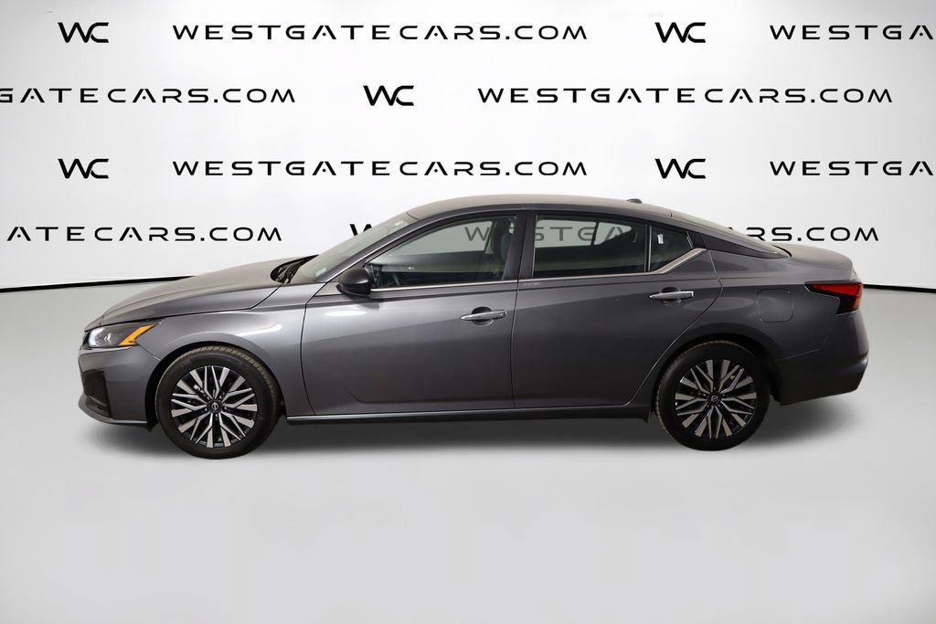 Used 2025 Nissan Altima 2.5 SV FWD image 5
