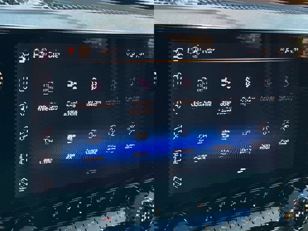 Used 2024 Chevrolet Colorado ZR2 image 19