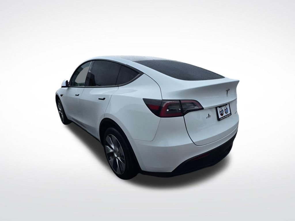 Used 2023 Tesla Model Y Long Range image 3